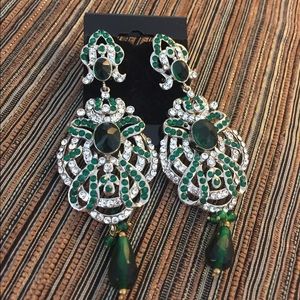 Stunning chandelier earrings